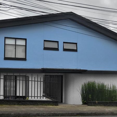 Casa Azul - Apartamentos Amoblados - มานิซาเลส ภายนอก รูปภาพ
